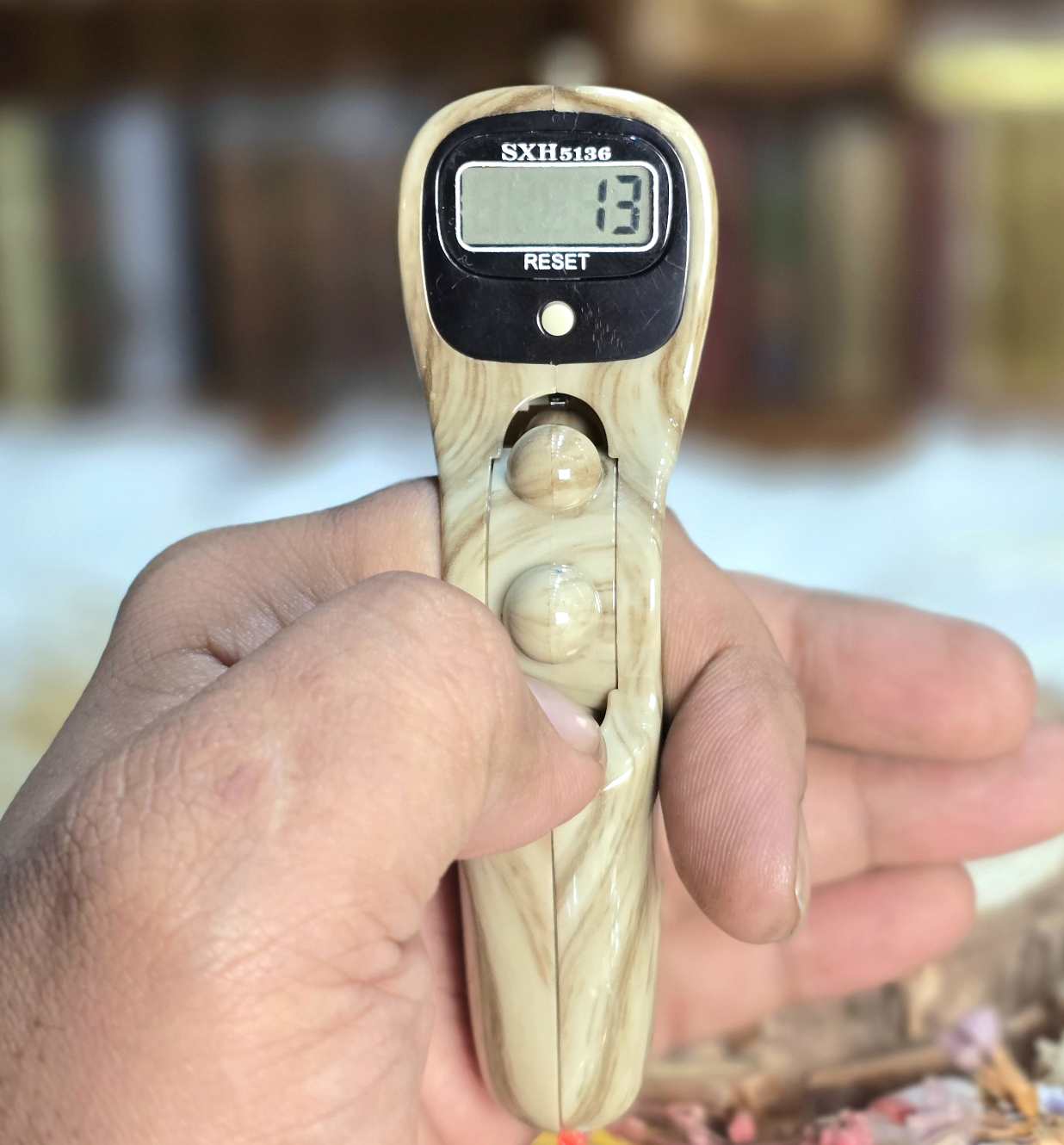 Digital Finger Counter Half White