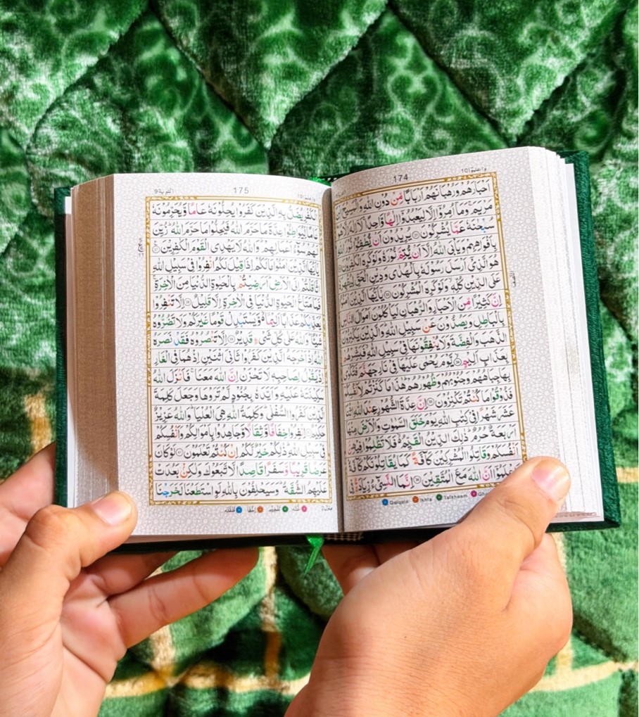 Mini Quran16 Line Color-Coded Tajweed Green Velvet Edition